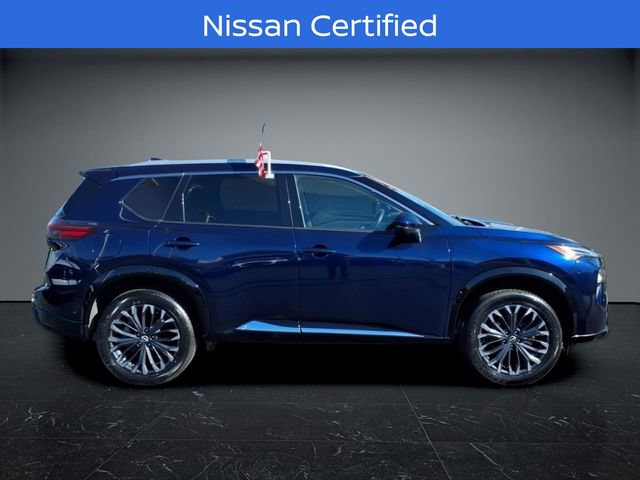 Certified 2024 Nissan Rogue Platinum w/ Platinum Premium Package AWD/4WD image 2