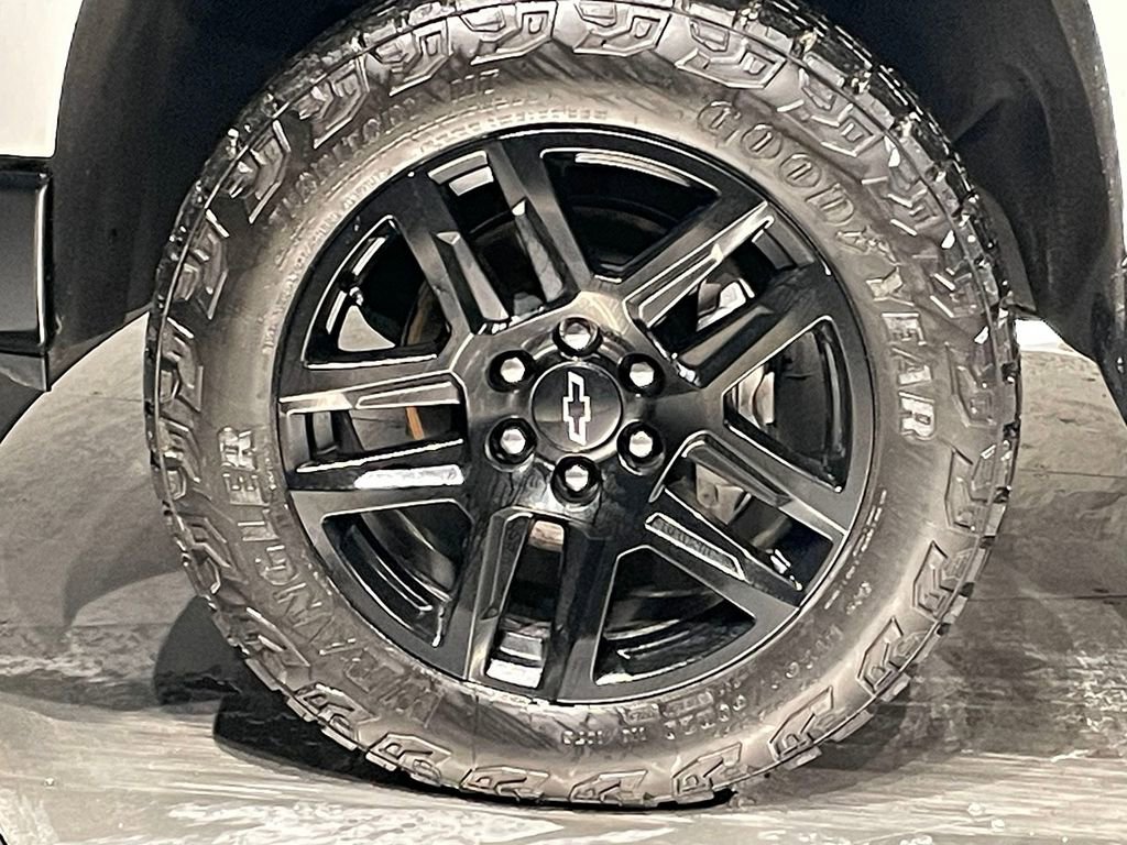 Used 2023 Chevrolet Silverado 1500 LT Trail Boss w/ LPO, Dark Essentials Package image 35