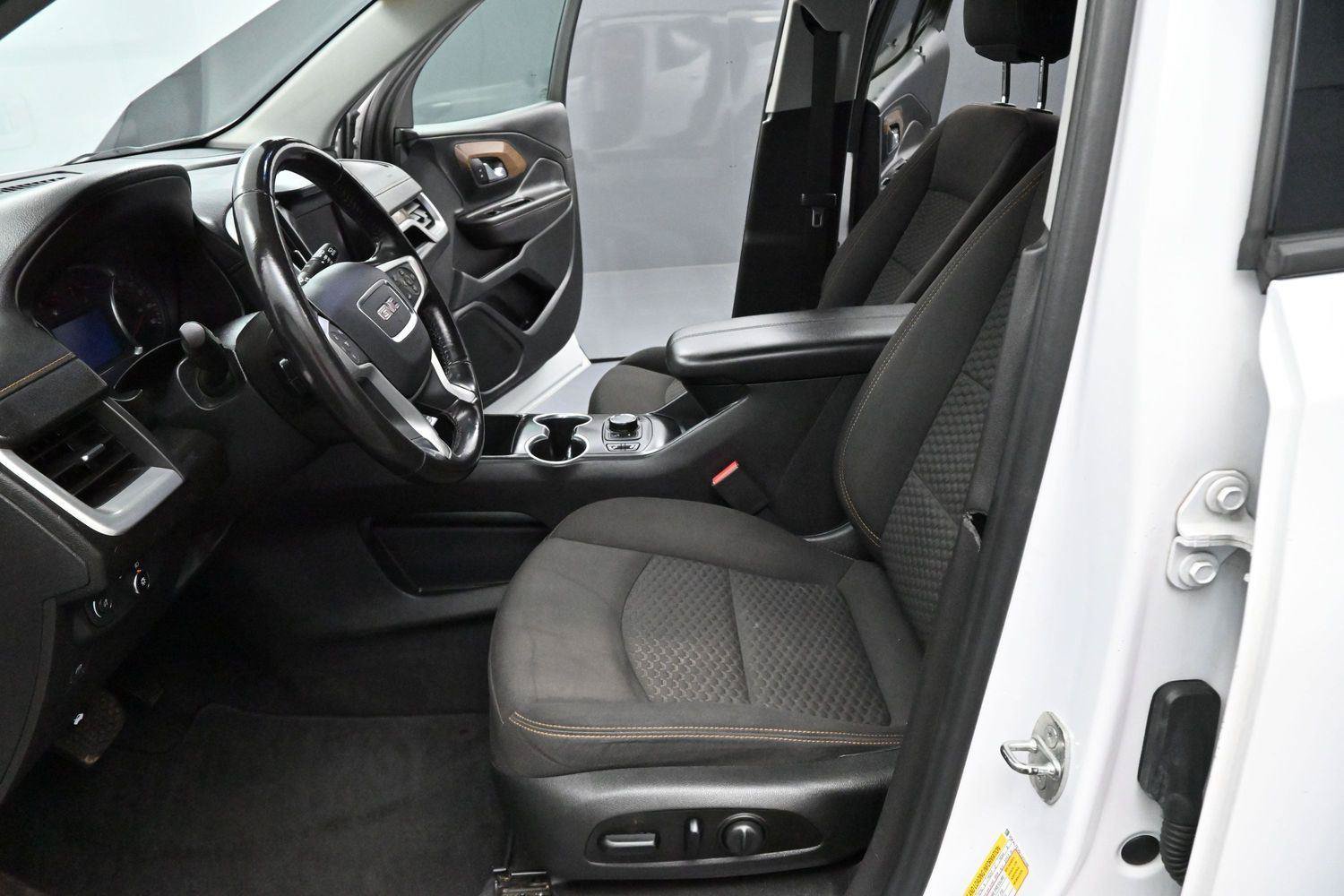 Used 2020 GMC Terrain SLE w/ Driver Convenience Package AWD/4WD image 13