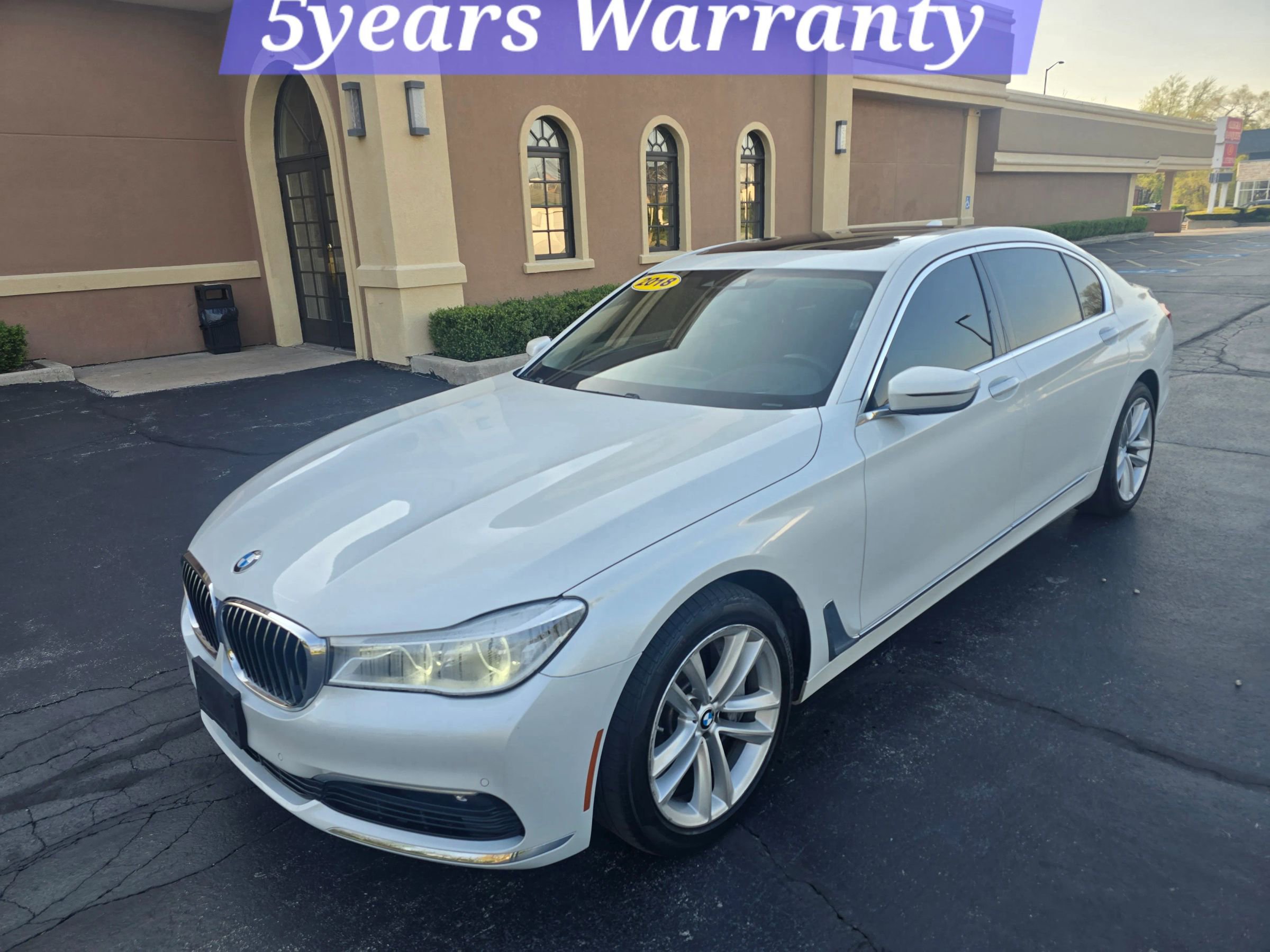 Used 2018 BMW 750i xDrive AWD/4WD image 2