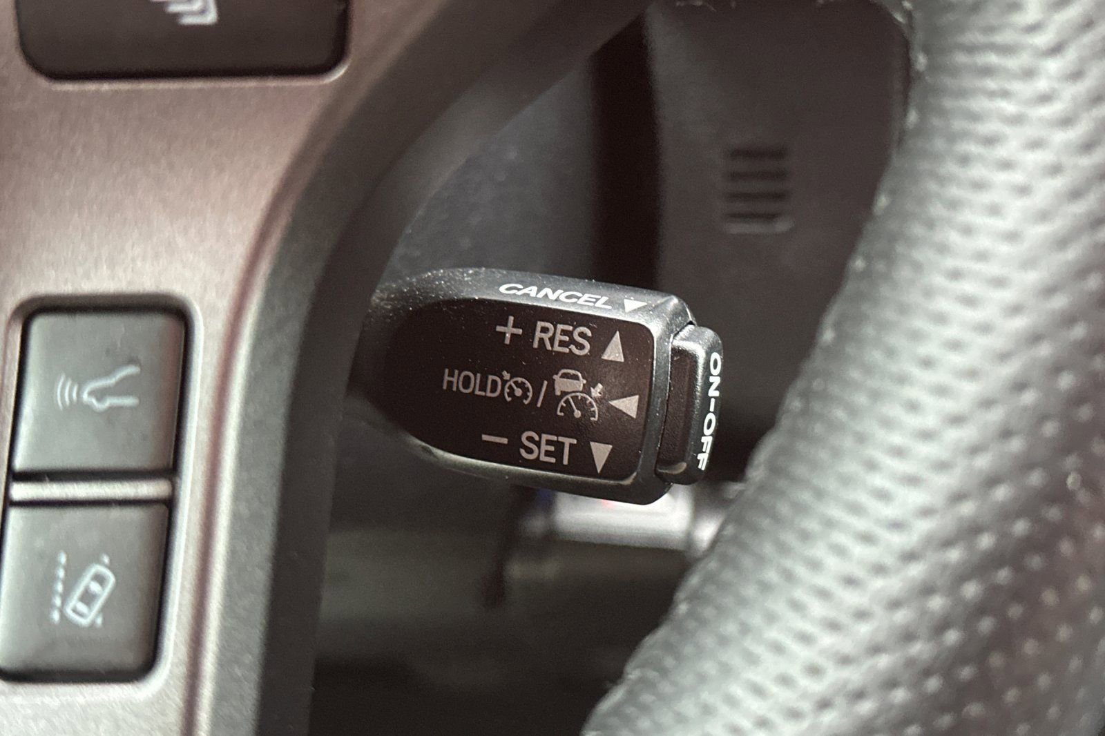 Used 2021 Toyota Tacoma TRD Off-Road w/ Technology Package image 33