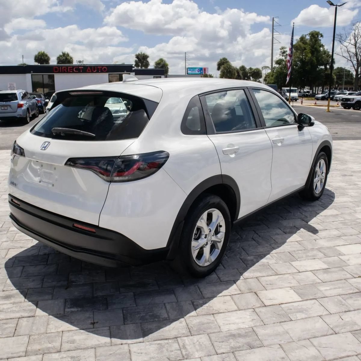 Used 2024 Honda HR-V LX image 9