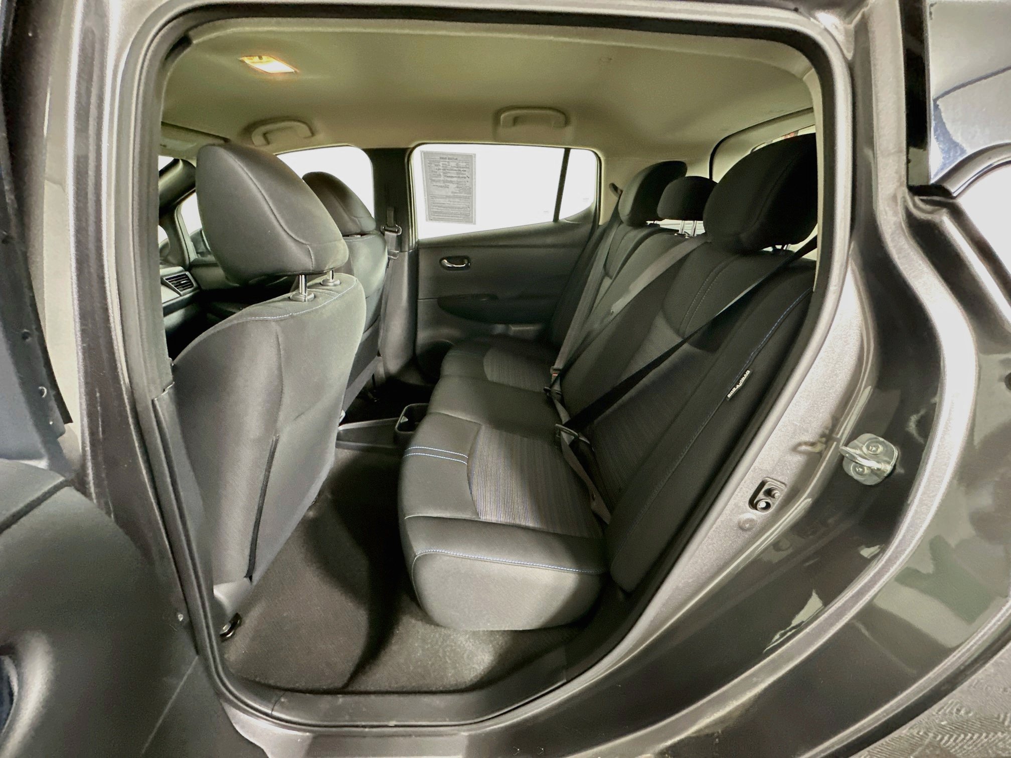 Used 2025 Nissan Leaf S FWD image 26