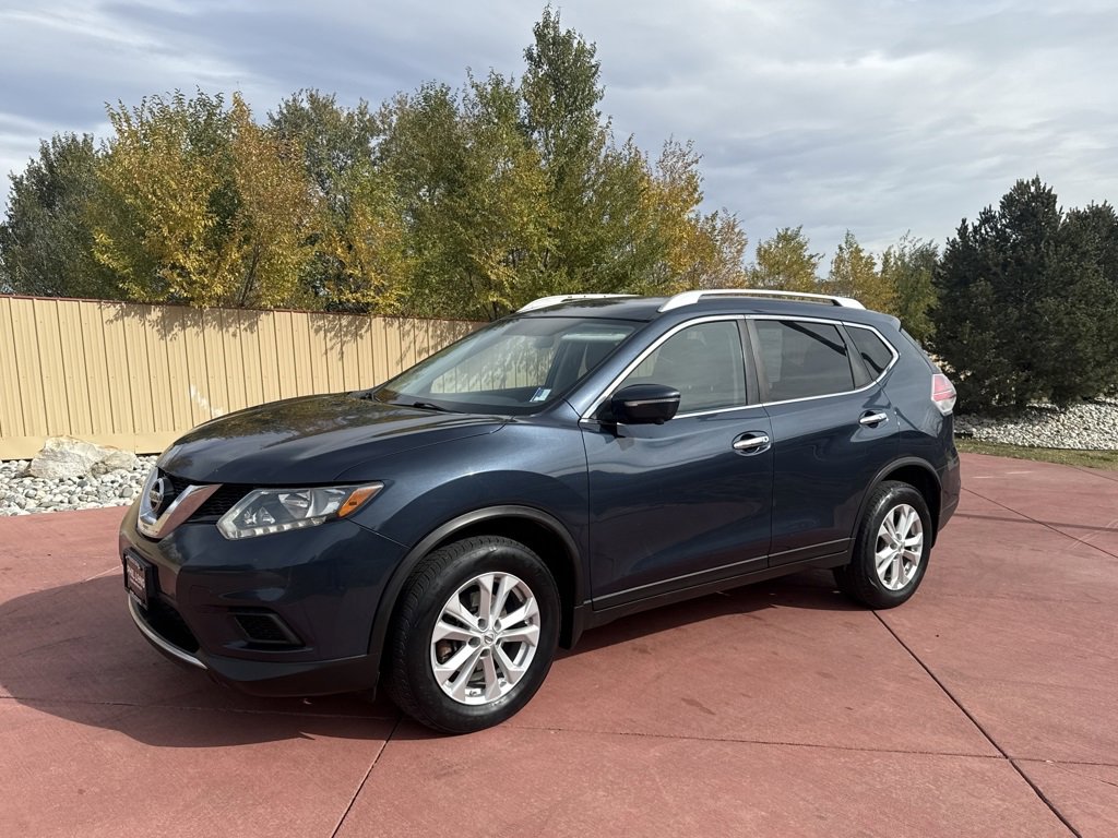 Used 2015 Nissan Rogue SV w/ SV Premium Package image 3