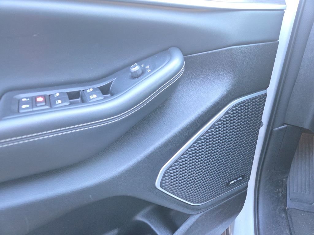 Used 2024 Jeep Grand Cherokee Limited 4xe image 16