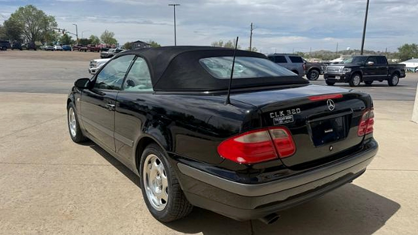 Used 1999 Mercedes-Benz CLK 320 Cabriolet image 8