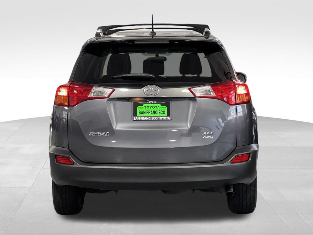 Used 2015 Toyota RAV4 XLE AWD/4WD image 4