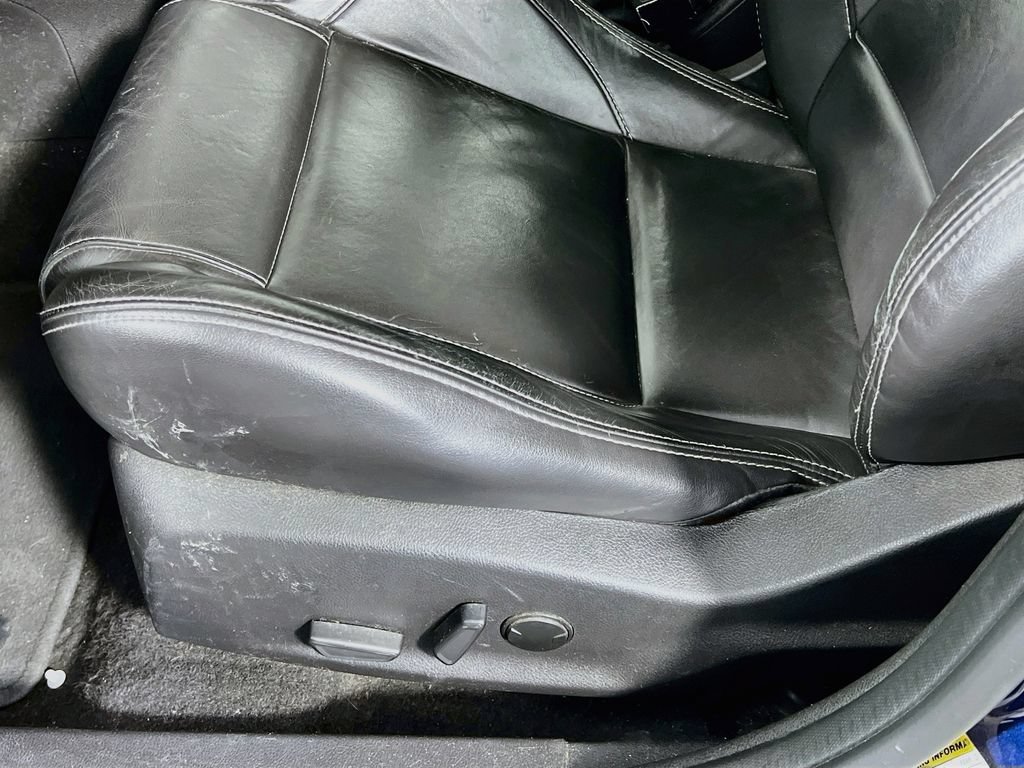 Used 2017 Ford Focus ST w/ Equipment Group 402A FWD image 11