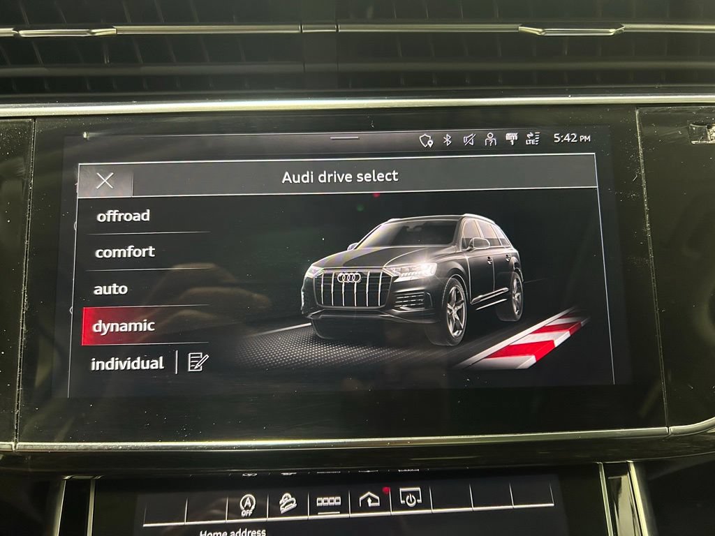 Used 2023 Audi Q7 3.0T Premium Plus AWD/4WD image 22