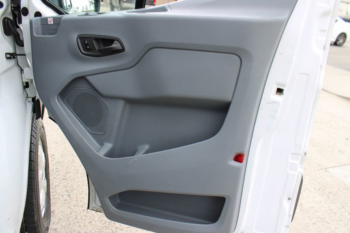 Used 2019 Ford Transit 150 XLT image 49