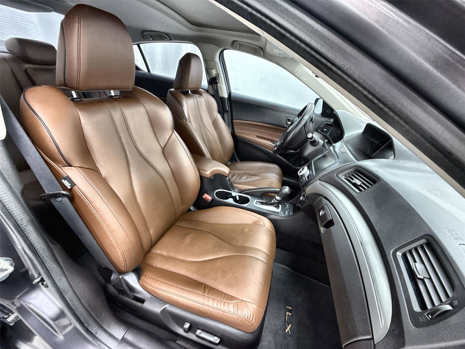 Used 2020 Acura ILX w/ Premium Package image 29