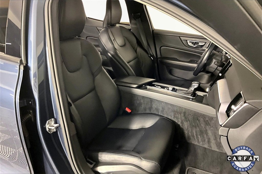 Used 2020 Volvo S60 T5 Momentum image 28
