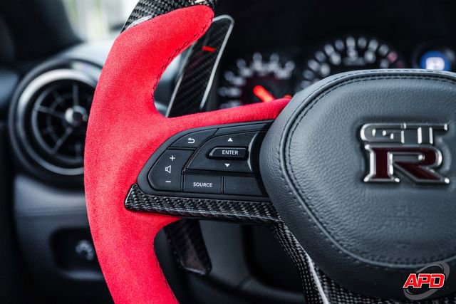 Used 2020 Nissan GT-R Premium w/ Premium Interior Package image 79