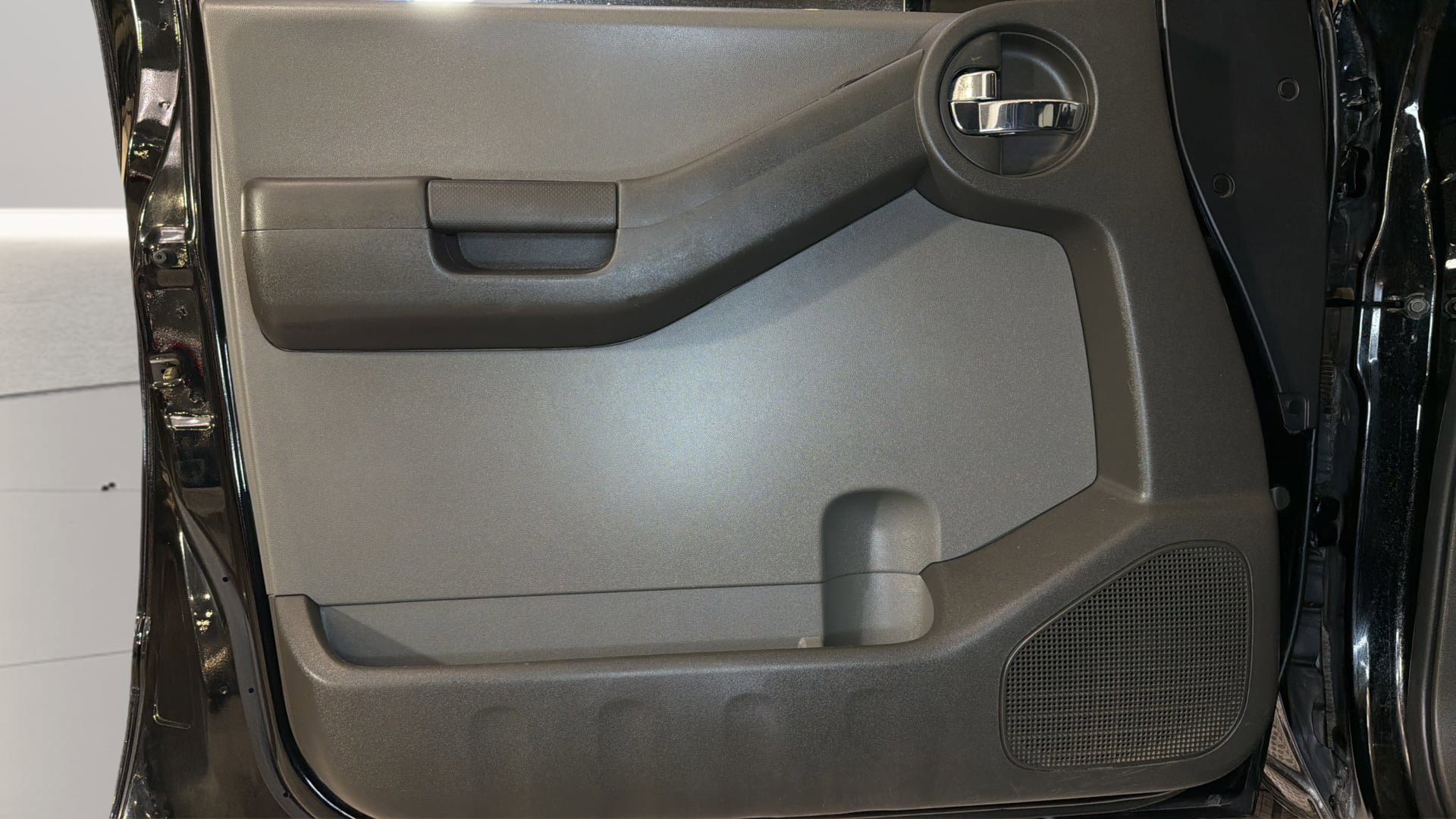 Used 2012 Nissan Xterra X RWD image 21