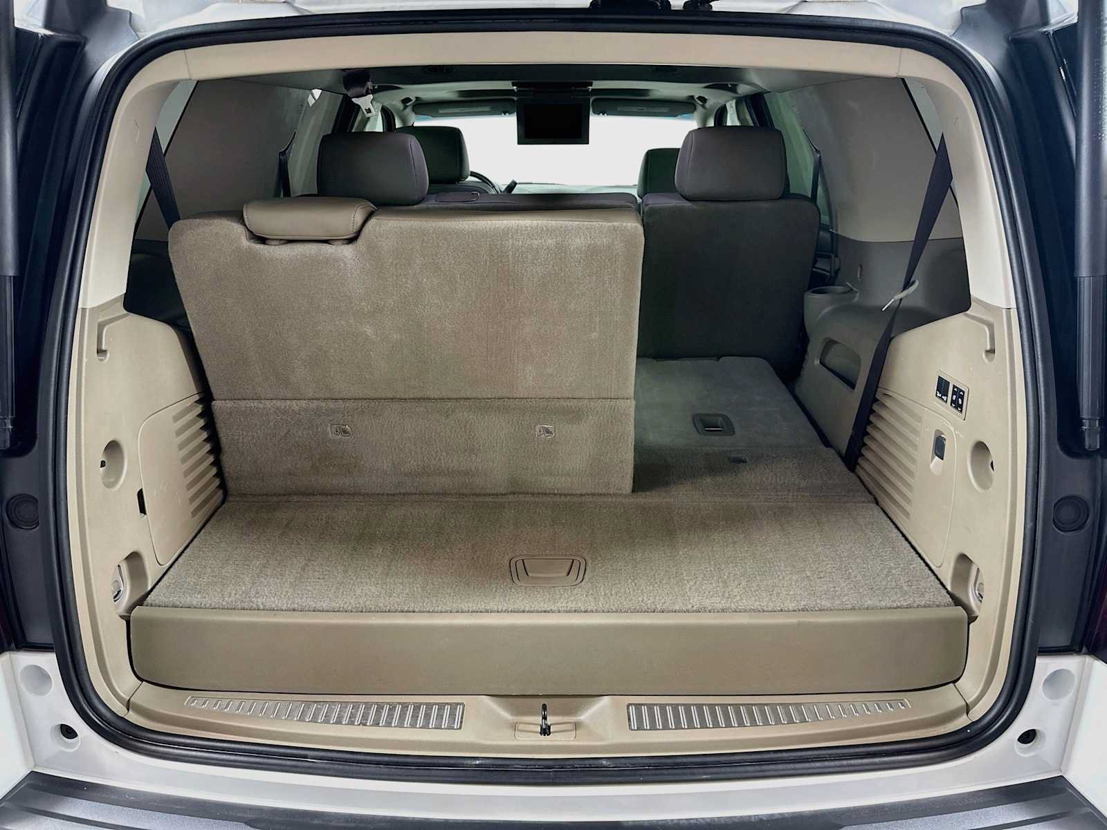 Used 2019 Chevrolet Tahoe Premier AWD/4WD image 27