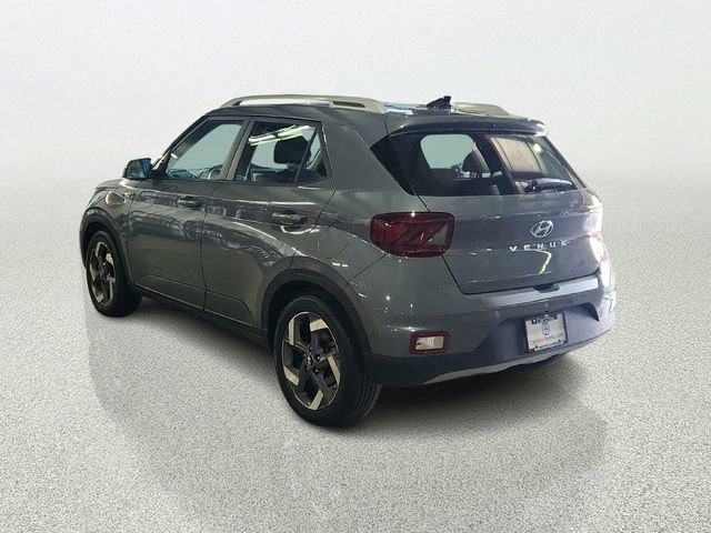 Used 2020 Hyundai Venue SEL w/ Convenience + Premium Package image 5