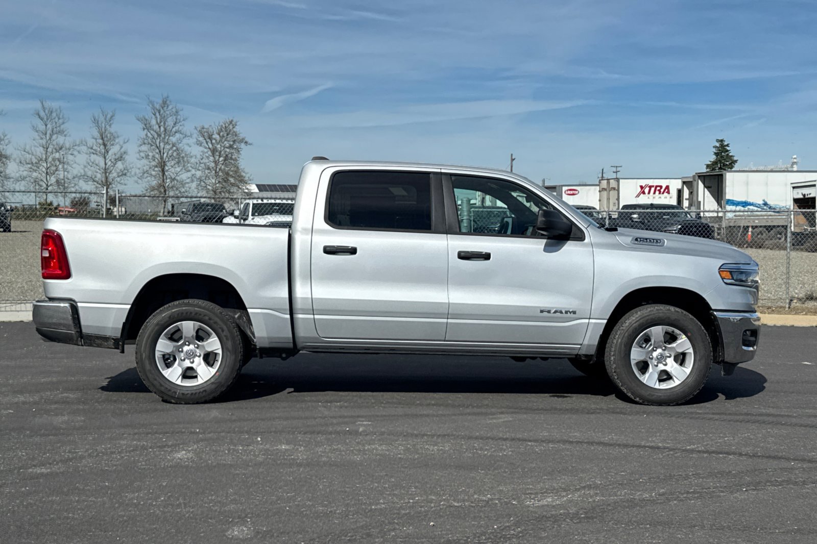 New 2026 RAM 1500 4x4 Crew Cab image 2