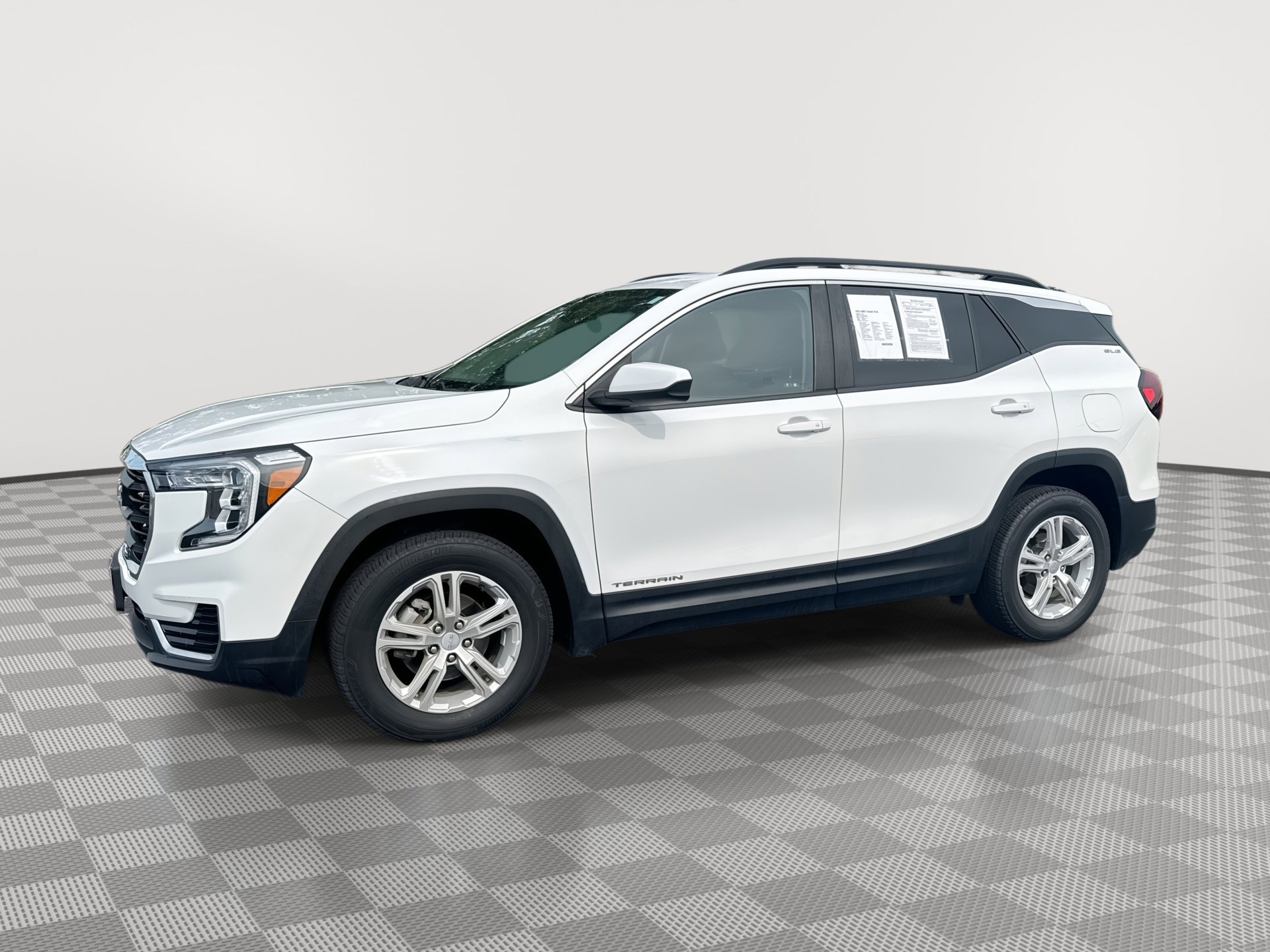 Used 2023 GMC Terrain SLE w/ Driver Convenience Package