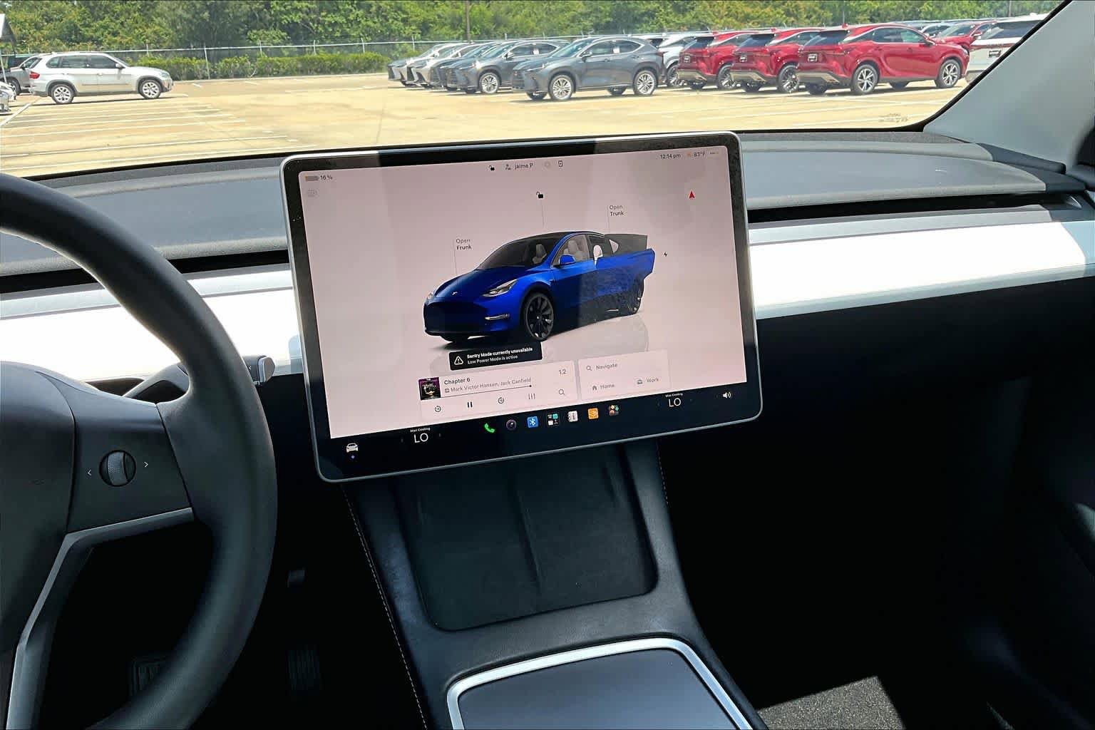 Used 2025 Tesla Model Y Long Range RWD image 6