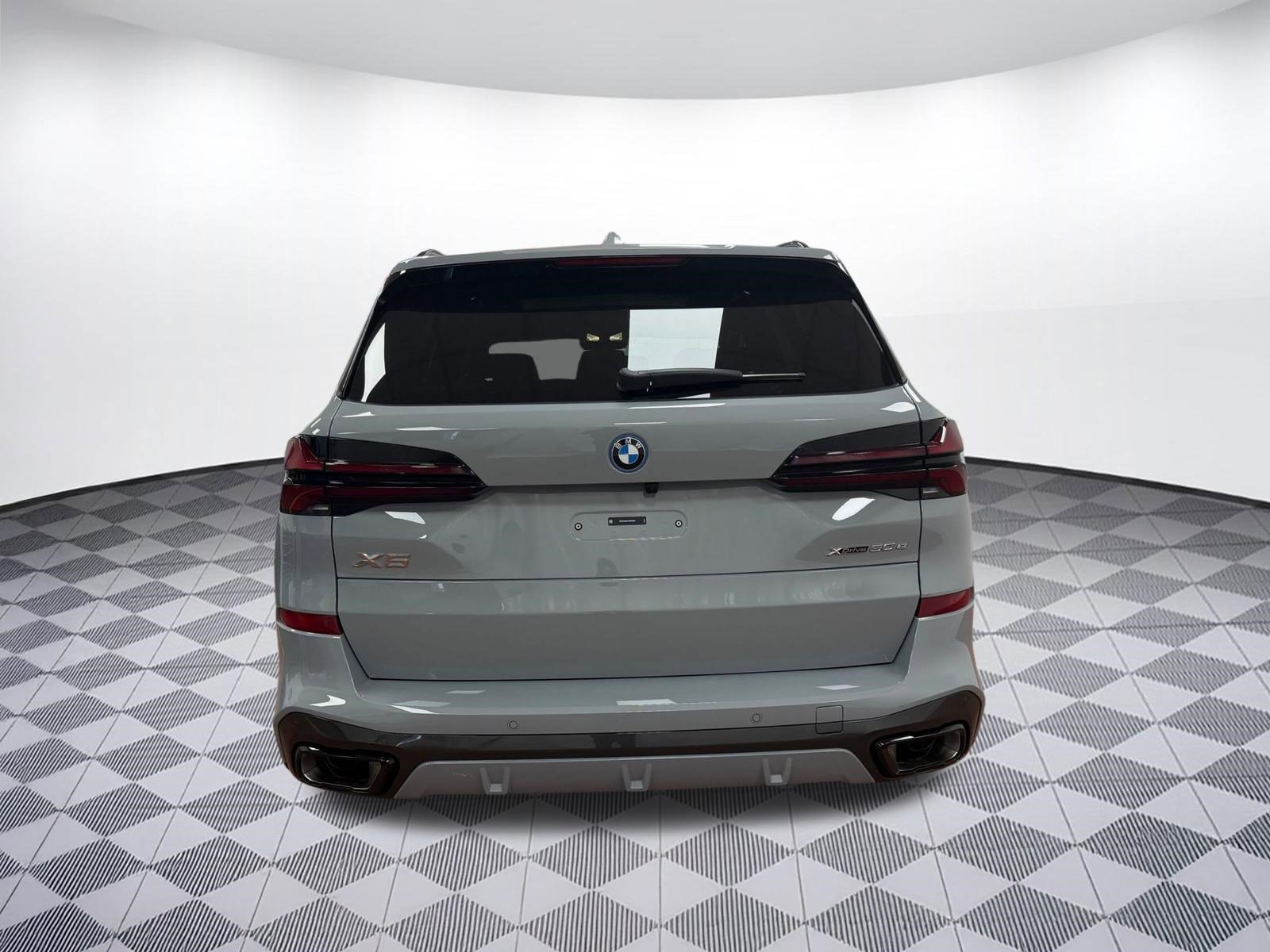 New 2026 BMW X5 xDrive50e image 9