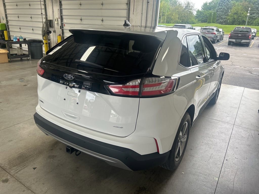 Used 2023 Ford Edge SEL w/ Convenience Package AWD/4WD image 8
