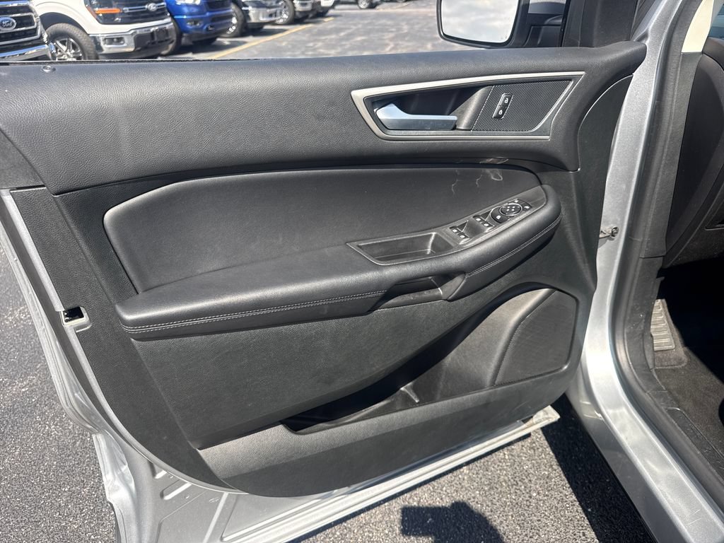 Used 2024 Ford Edge SEL AWD/4WD image 25