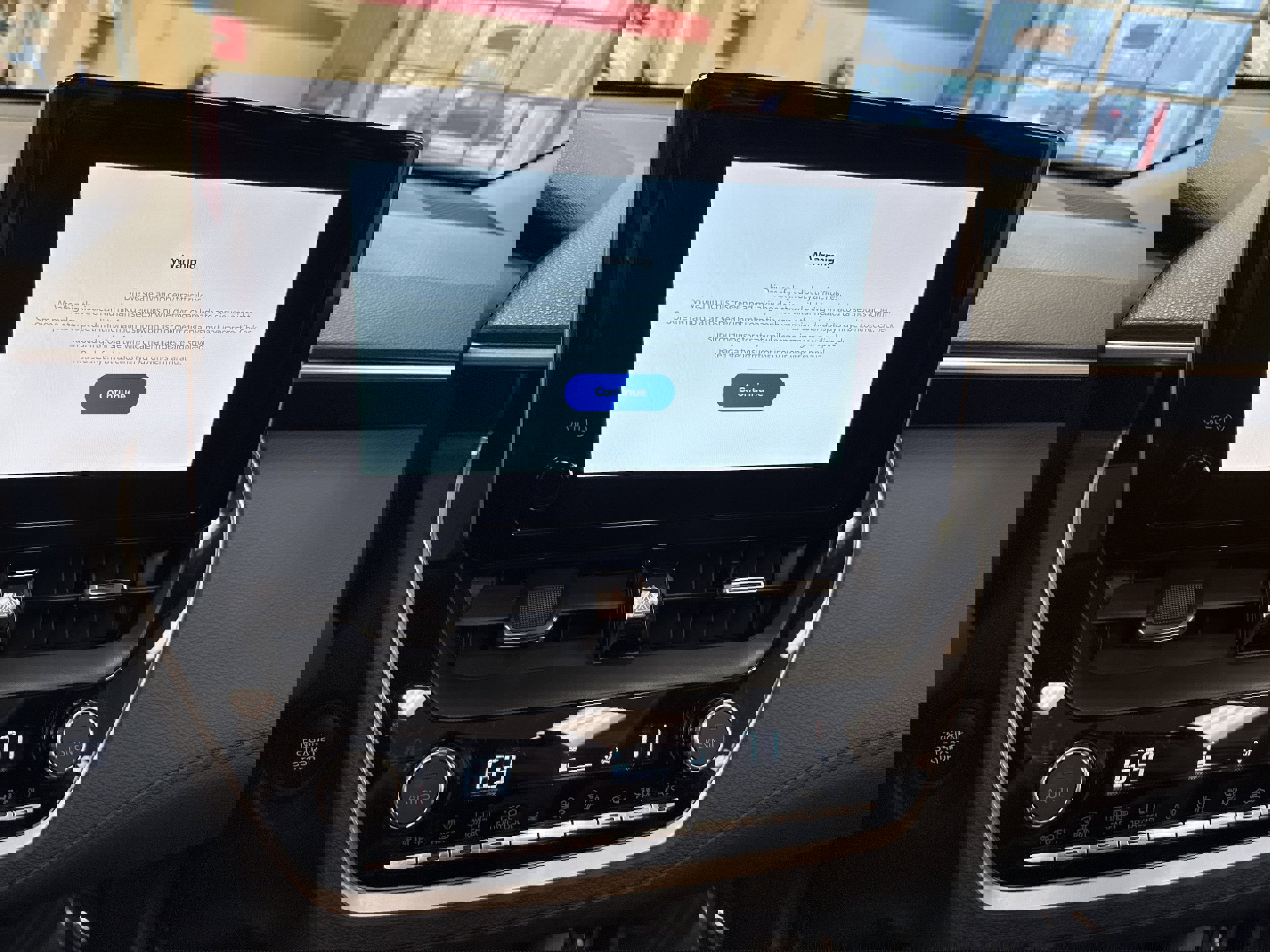 Used 2024 Toyota Corolla Cross XLE w/ Convenience Package image 37