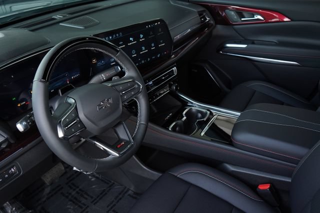 New 2026 Chevrolet Traverse Z71 w/ Enhanced Driving Package AWD/4WD image 2