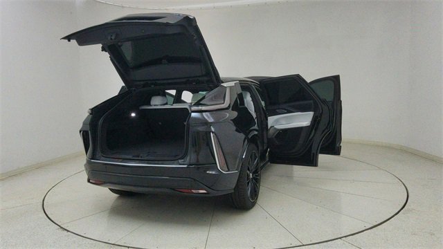 Used 2025 Cadillac Lyriq Luxury image 75