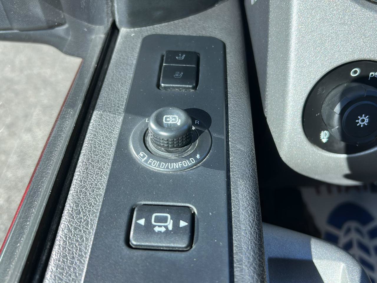 Used 2014 Ford F250 Lariat w/ Lariat Interior Package AWD/4WD image 9