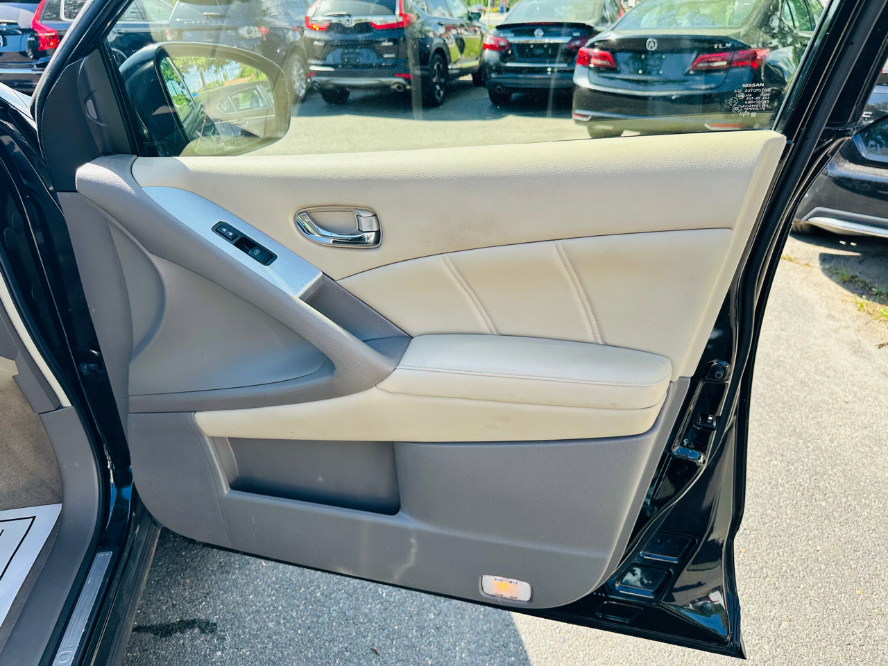 Used 2014 Nissan Murano SL w/ Navigation Package image 32