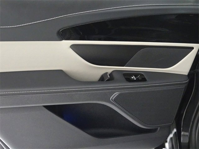 Certified 2024 Lincoln Nautilus Reserve image 17