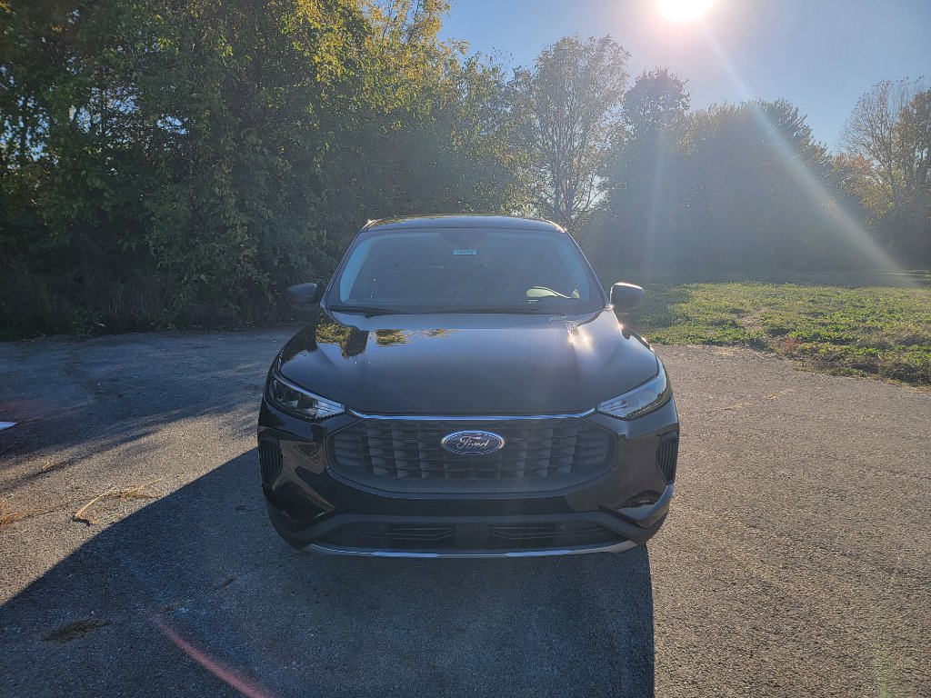 New 2026 Ford Escape Active image 2