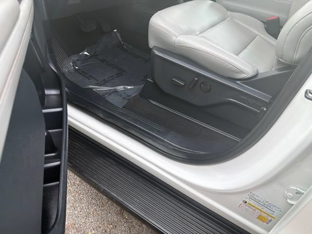 Used 2025 Ford Expedition Active AWD/4WD image 41