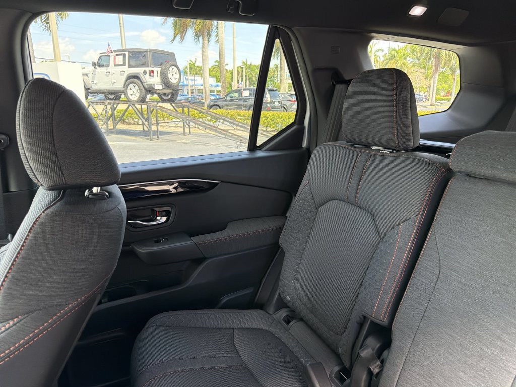 New 2026 Honda Pilot Sport image 13