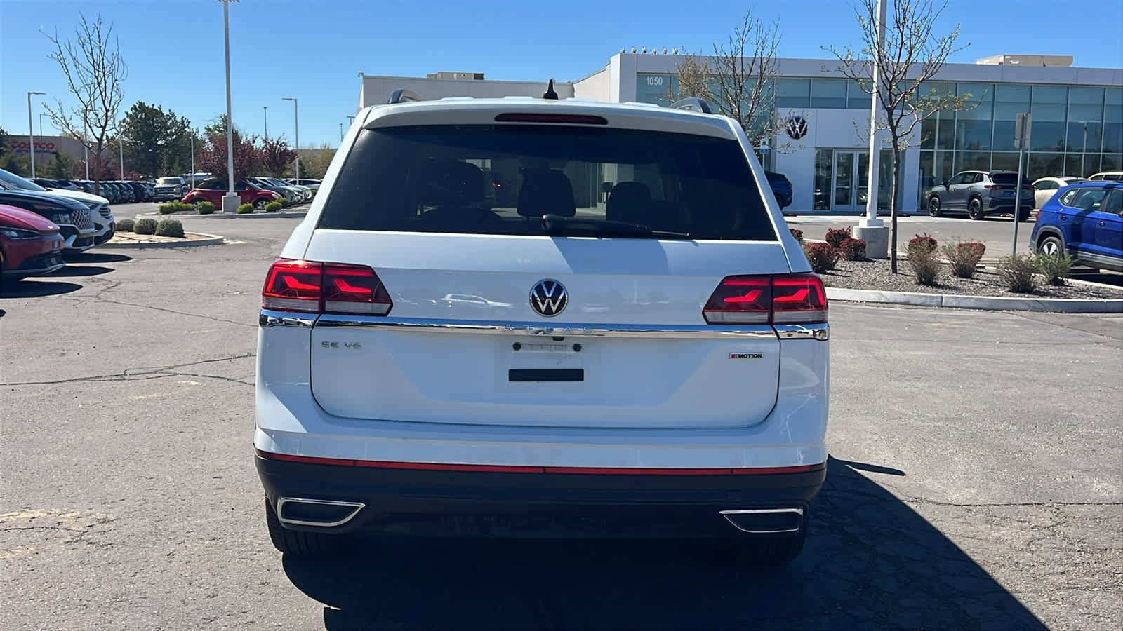 Certified 2021 Volkswagen Atlas SE image 6