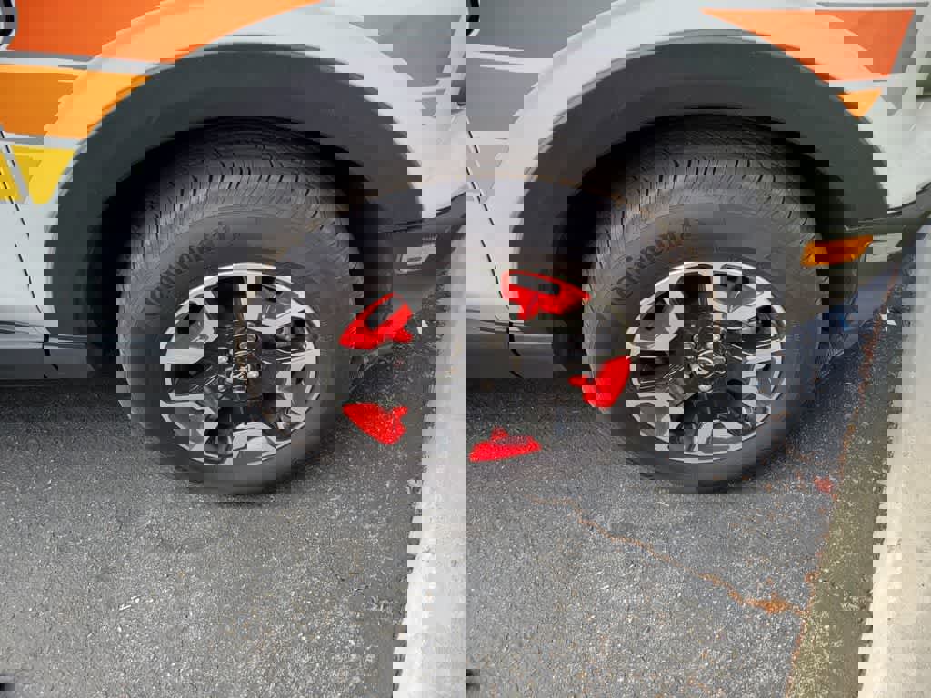 Used 2025 Ford Bronco Sport Free Wheeling w/ Convenience Package AWD/4WD image 8