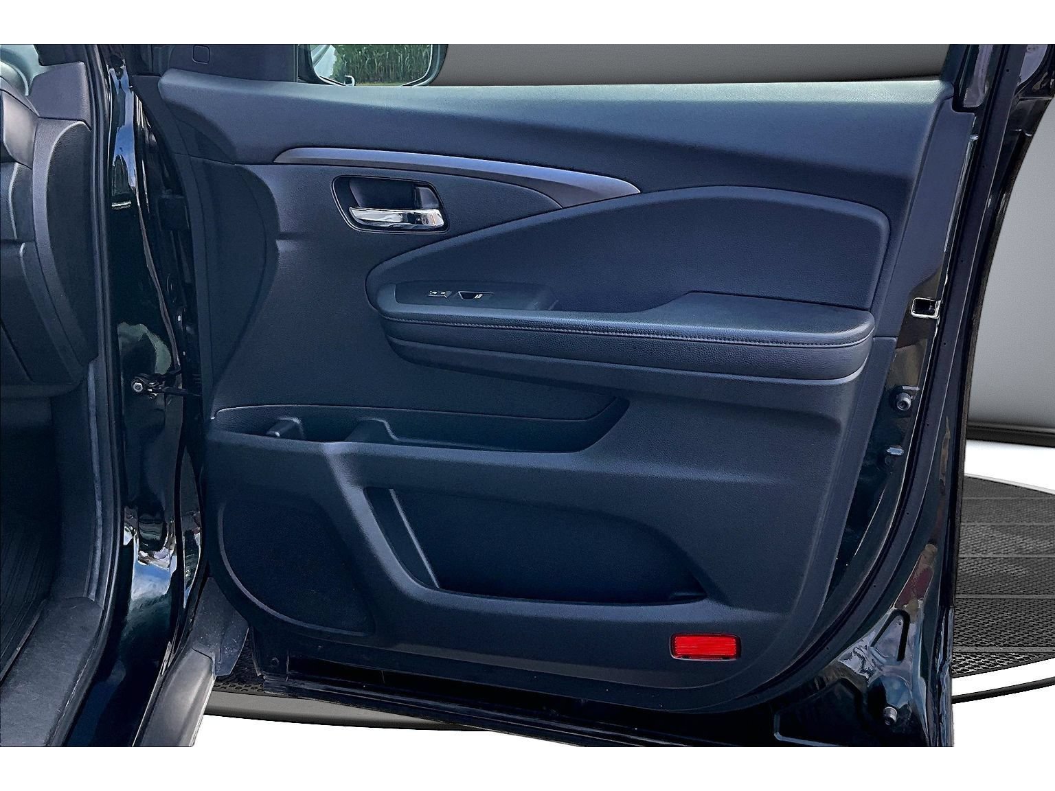 Used 2020 Honda Passport EX-L image 43