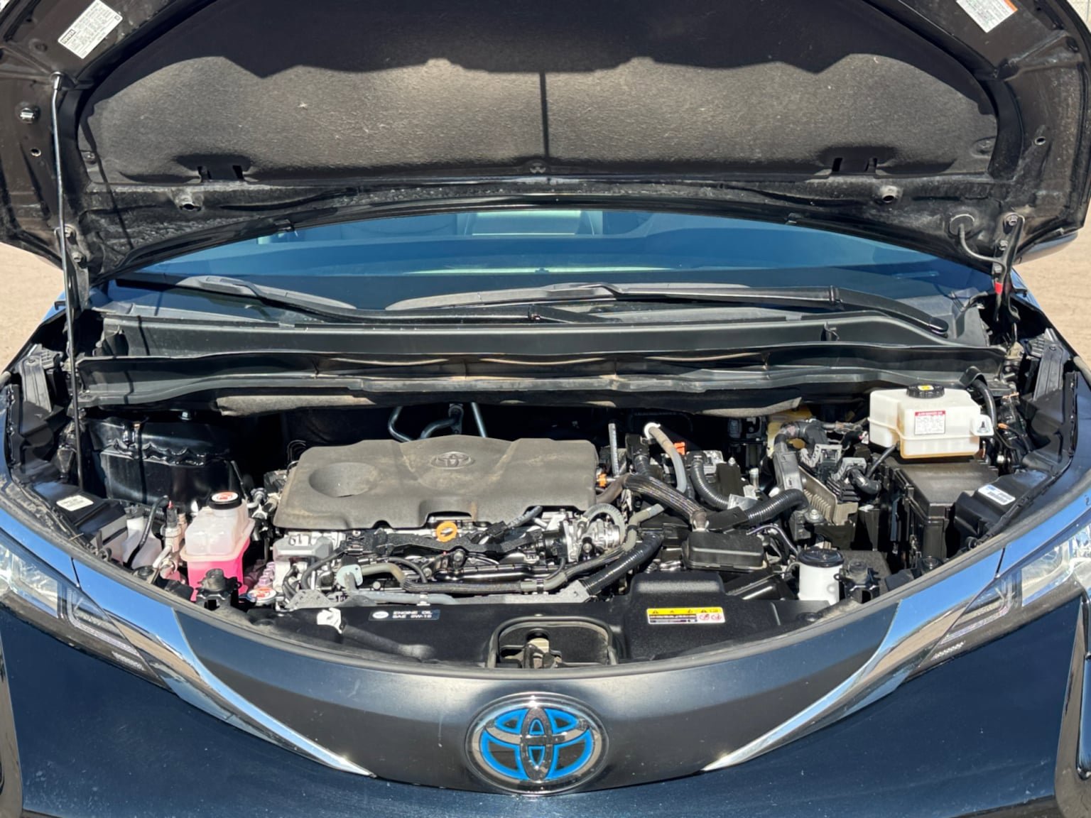 Used 2022 Toyota Sienna XLE FWD image 24