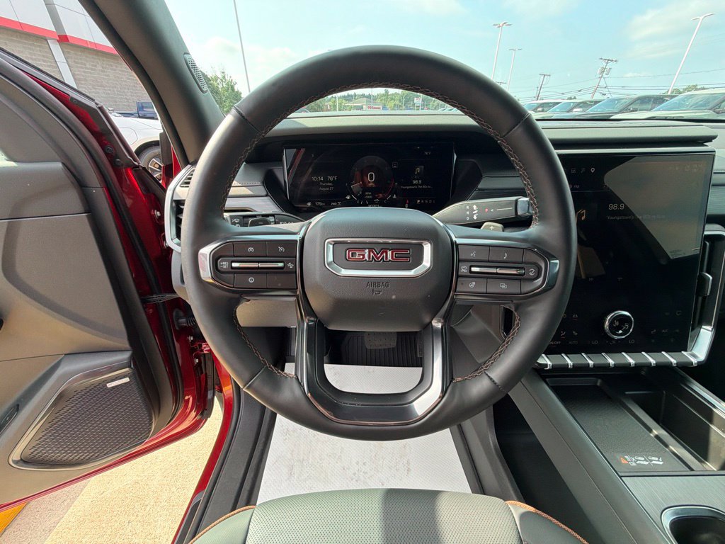 Used 2024 GMC Acadia AT4 AWD/4WD image 13