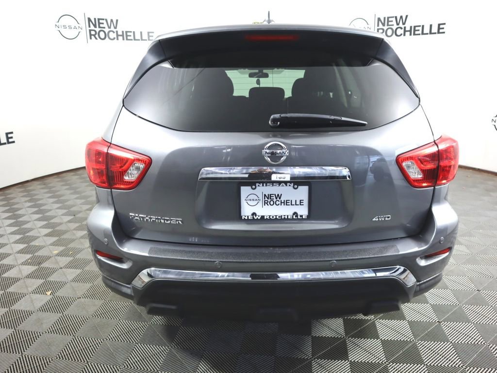 Used 2019 Nissan Pathfinder S image 6