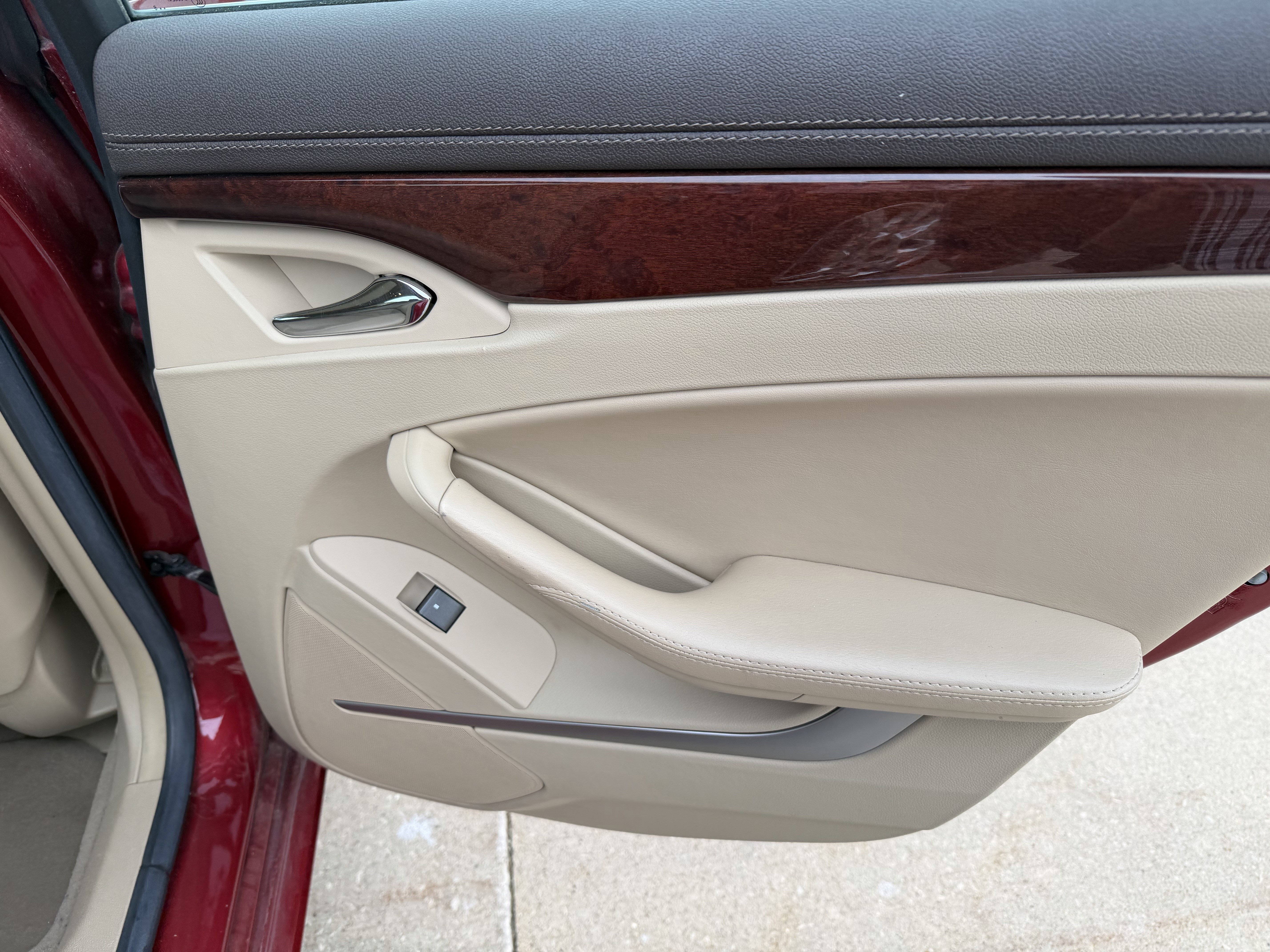 Used 2009 Cadillac CTS 3.6 RWD image 13