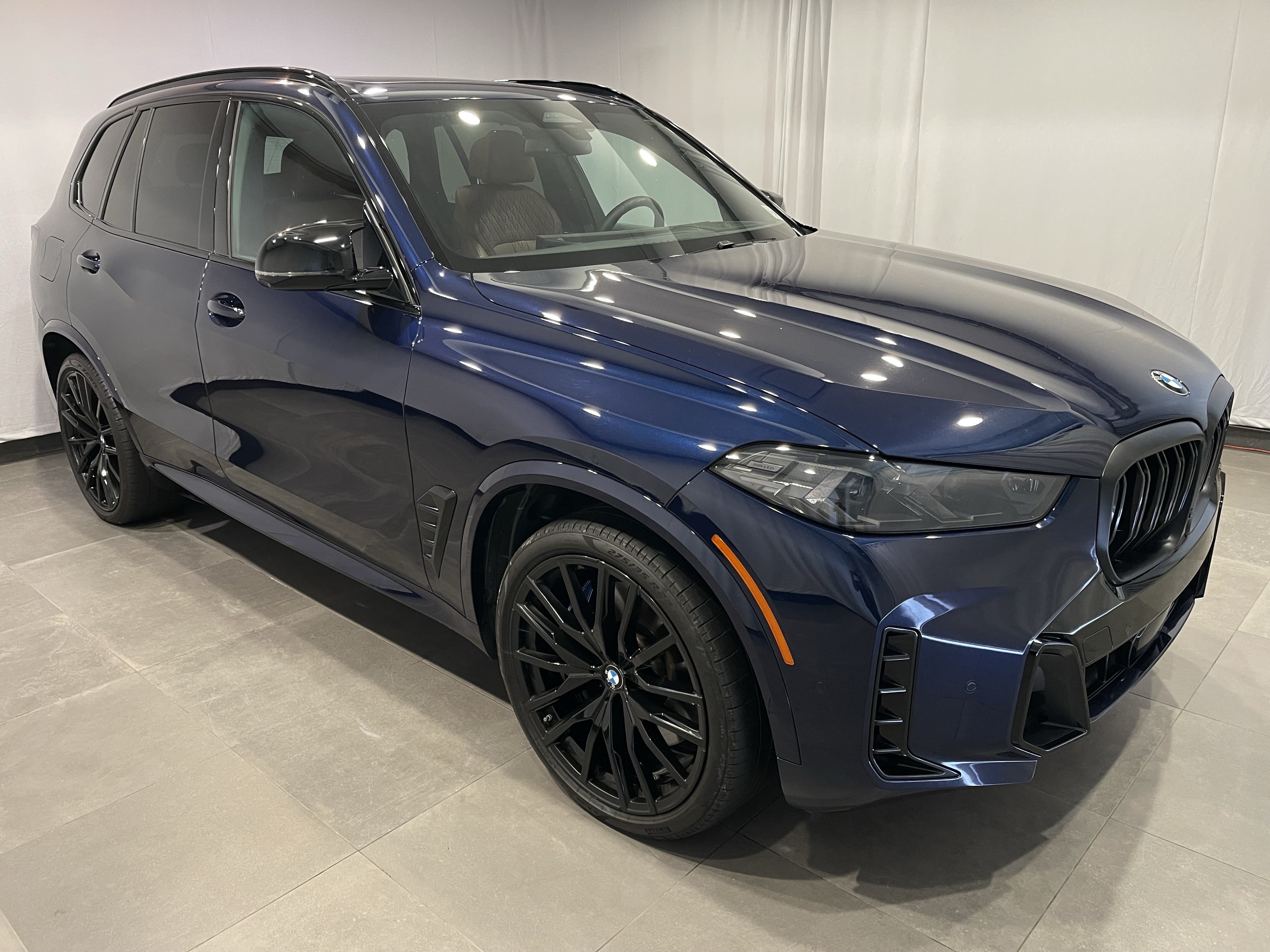 Certified 2025 BMW X5 M60i w/ Executive Package AWD/4WD image 3