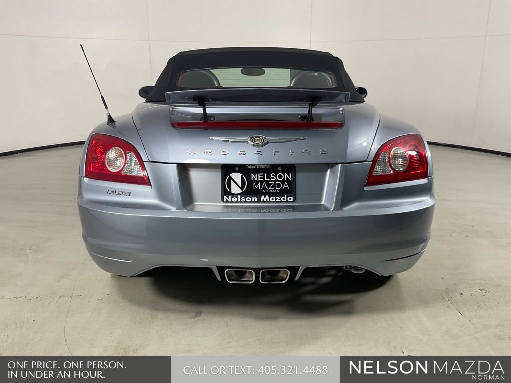 Used 2007 Chrysler Crossfire Limited RWD image 7