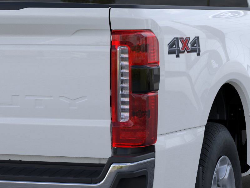 New 2026 Ford F350 XLT w/ XLT Premium Package AWD/4WD image 21
