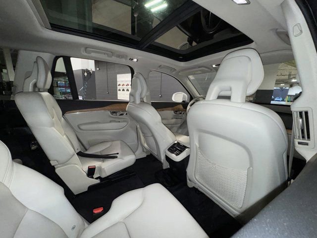 Used 2022 Volvo XC90 T6 Momentum w/ Advanced Package AWD/4WD image 14
