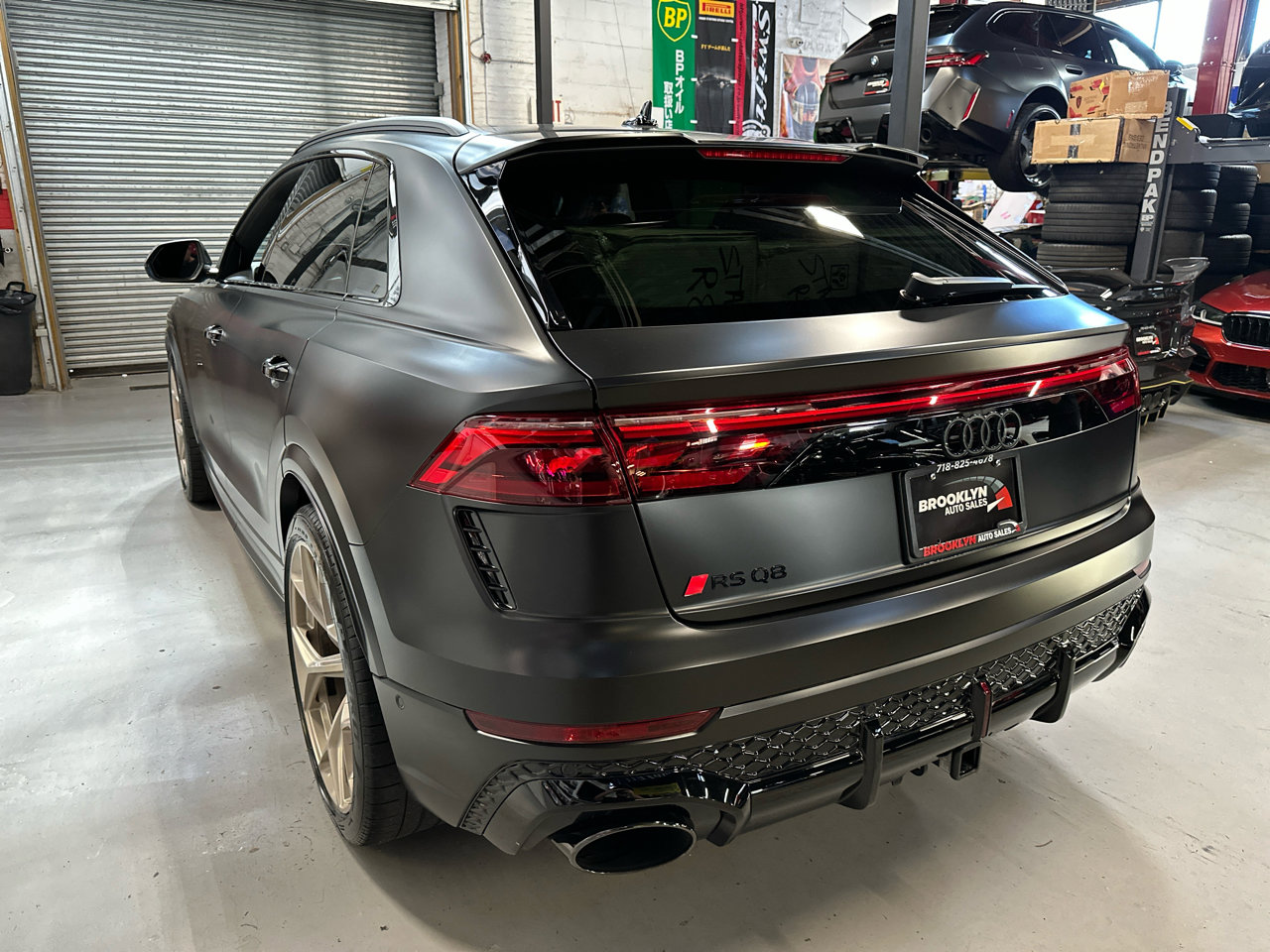 Used 2025 Audi RS Q8 performance w/ RS Design Package - Red image 9