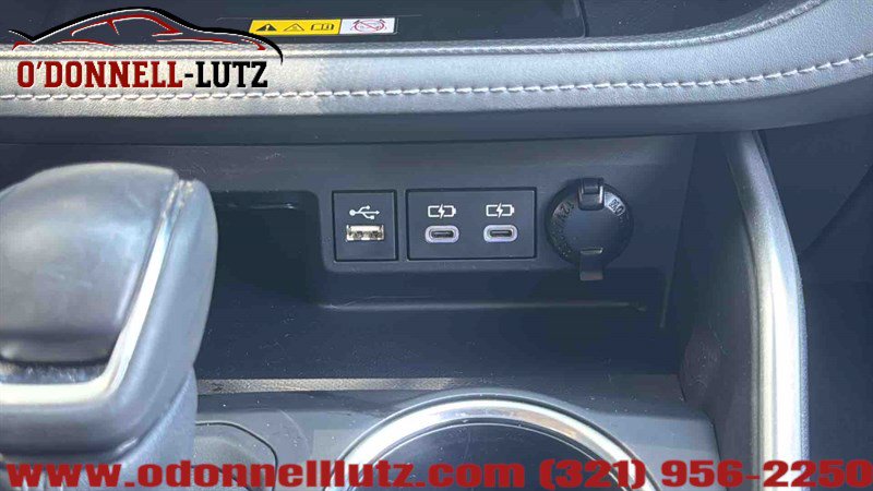 Used 2023 Toyota Highlander XLE FWD image 29