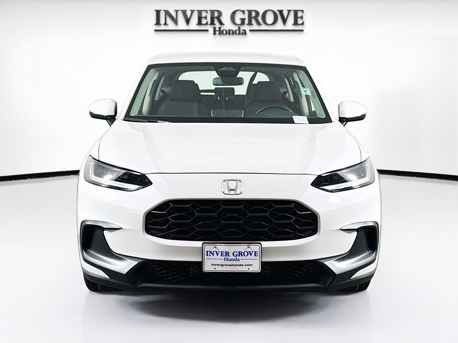 Used 2024 Honda HR-V LX image 2