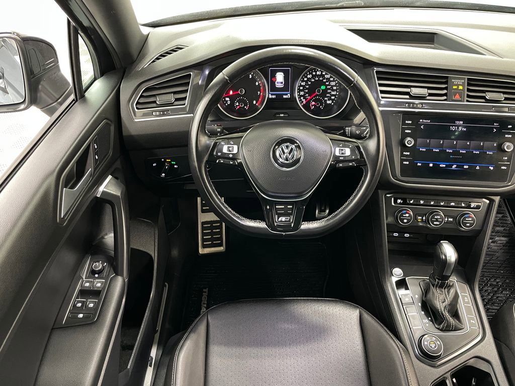 Used 2021 Volkswagen Tiguan SE R-Line image 22